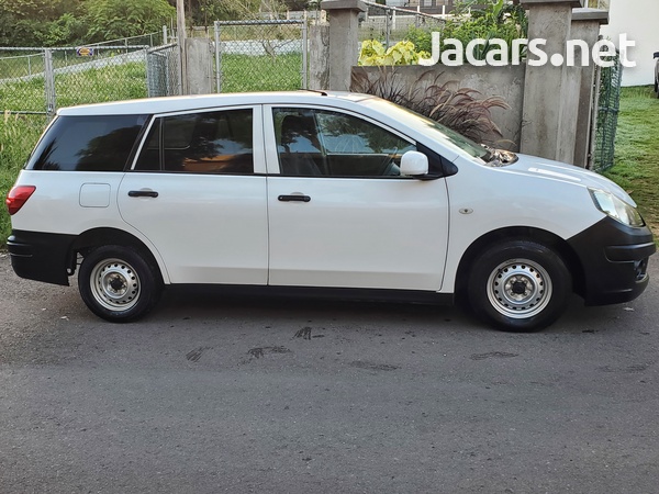 Nissan AD Wagon 1,5L 2014-6
