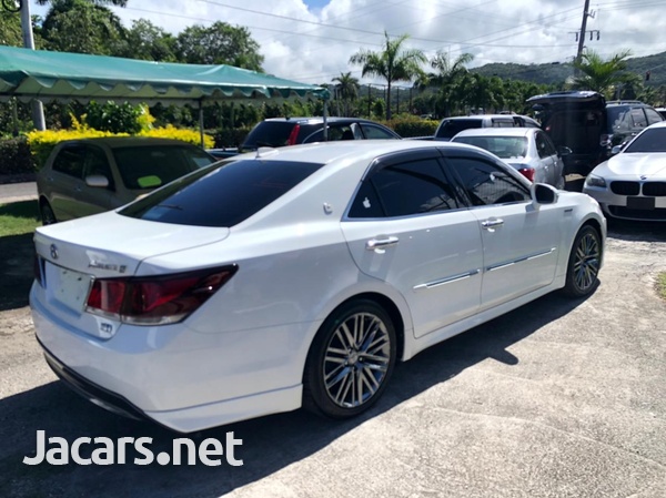 Toyota Crown 3,5L 2014-1