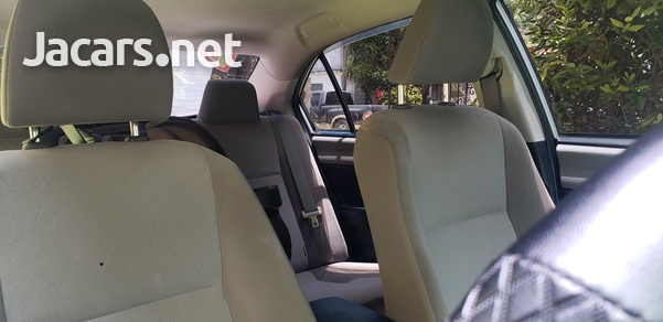 Toyota Axio 1,3L 2014-10