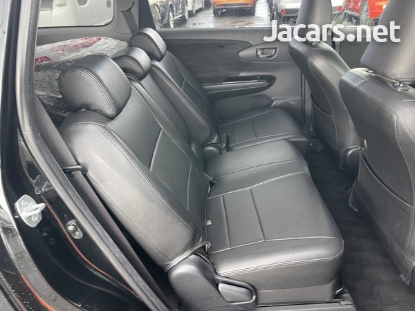 Toyota Wish 1,8L 2013-7