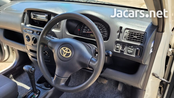 Toyota Succeed 1,5L 2013-6