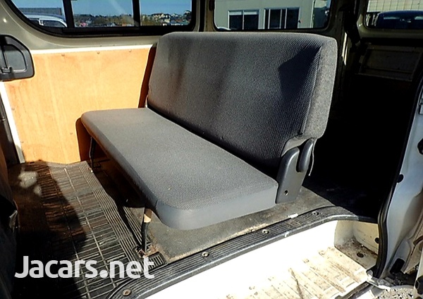 Toyota Hiace 2,0L 2012-10