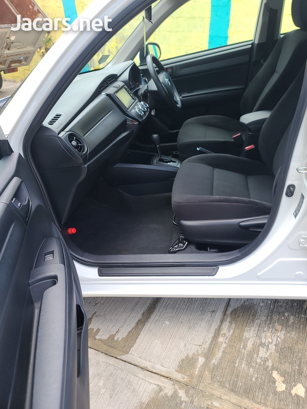 Toyota Axio 1,5L 2019-9