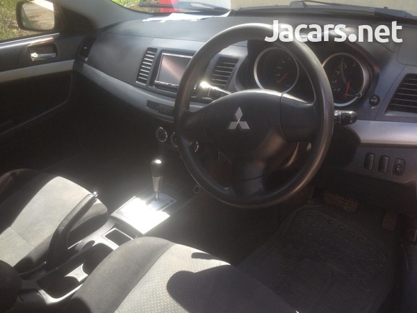 Mitsubishi Lancer 1,5L 2010-6
