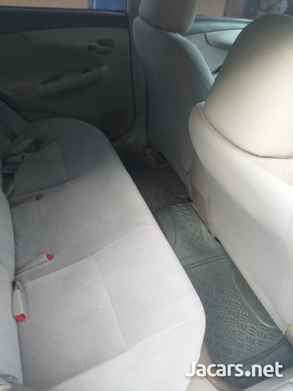 Toyota Axio 1,5L 2009-5