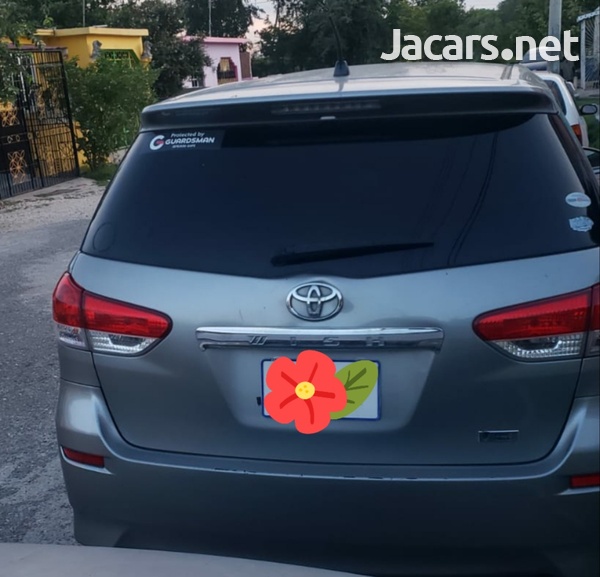 Toyota Wish 1,8L 2011-4
