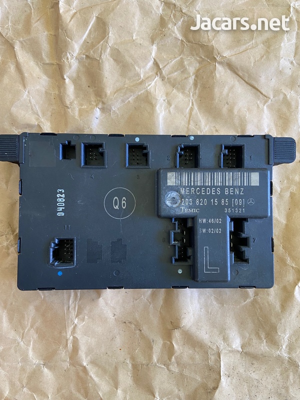 MERCEDES-BENZ DOOR CONTROL MODULE