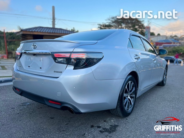 Toyota Mark X 2,5L 2017-4