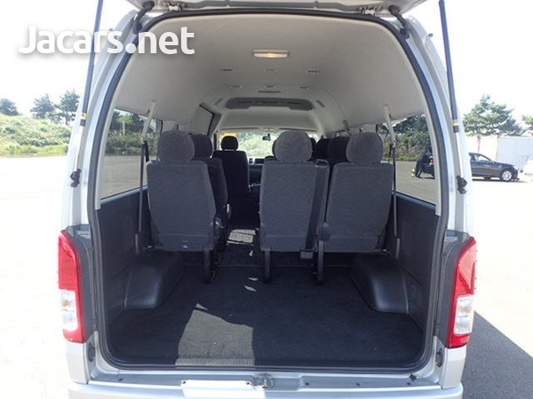 Toyota Hiace 2,7L 2014-2
