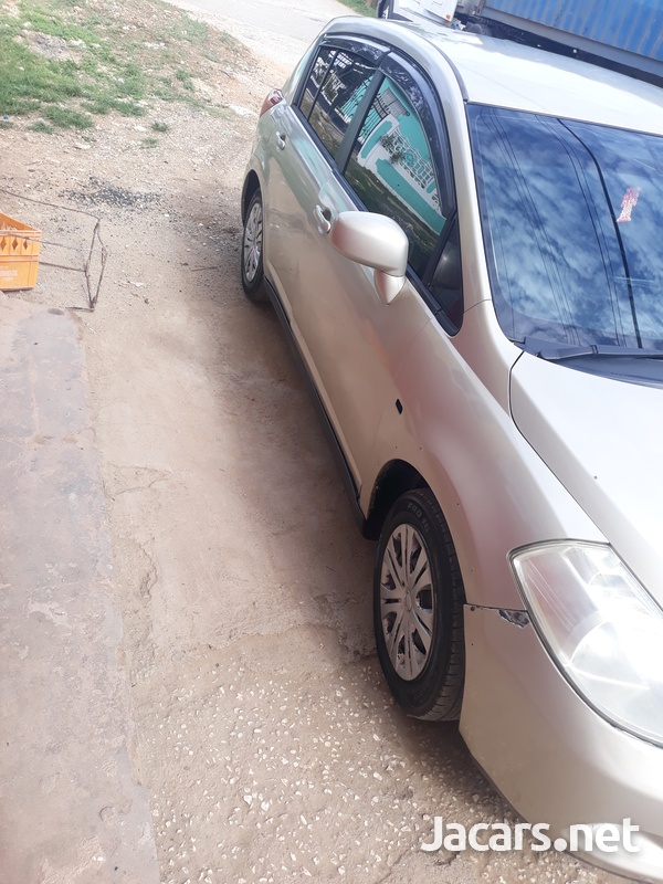 Nissan Tiida 1,6L 2007-4