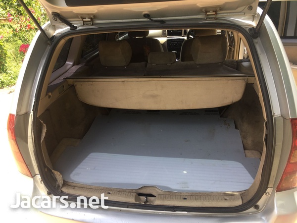 Toyota Fielder 1,5L 2002-9