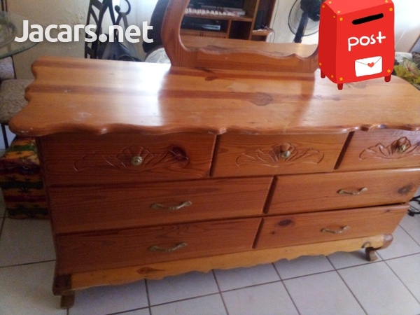 Dresser-4