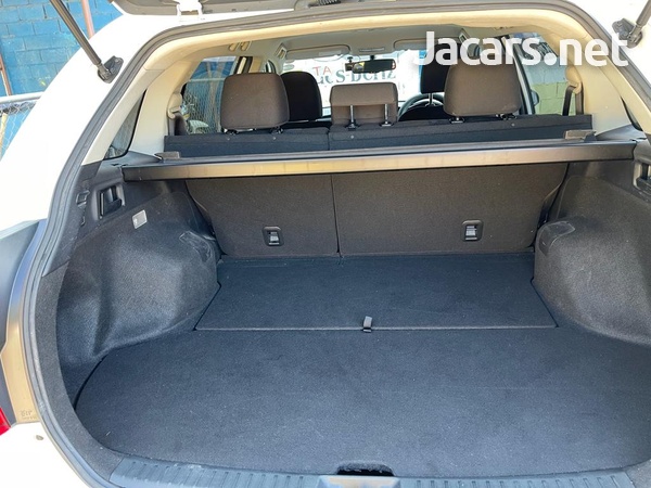 Toyota Fielder 1,8L 2013-8