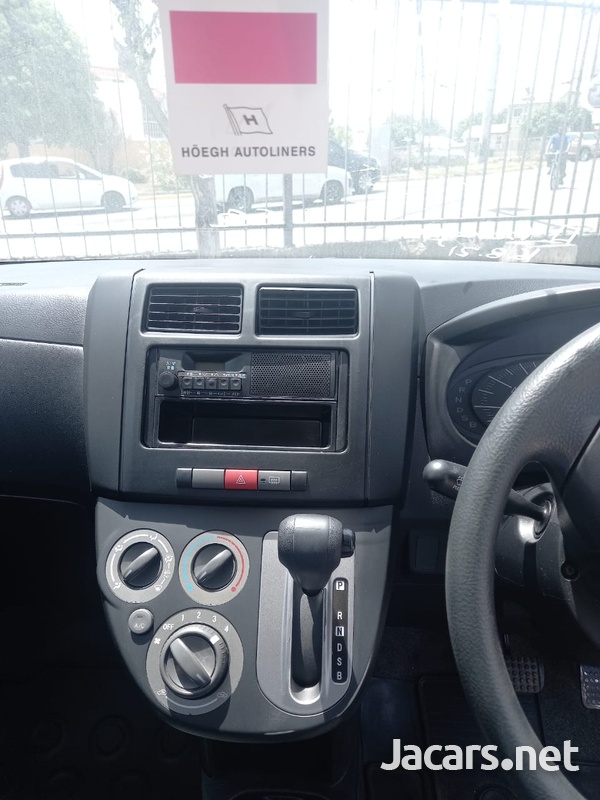 Daihatsu MIRA 0,7L 2015-5