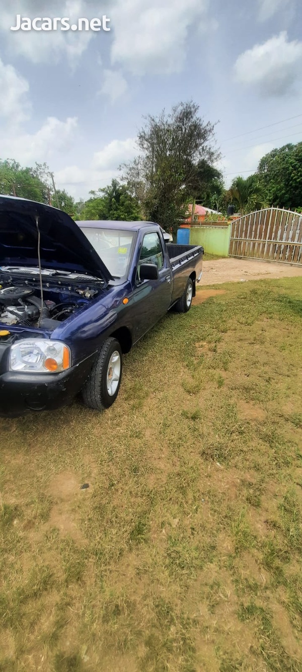 Nissan Frontier 2,0L 2002-5