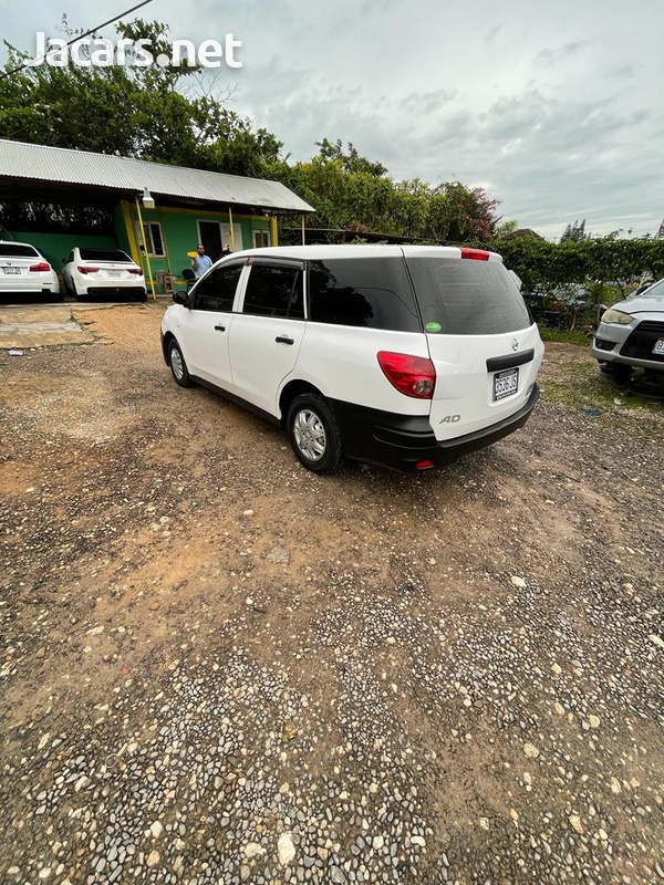 Nissan AD Wagon 1,5L 2015-5