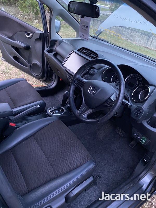 Honda Fit 1,5L 2013-9