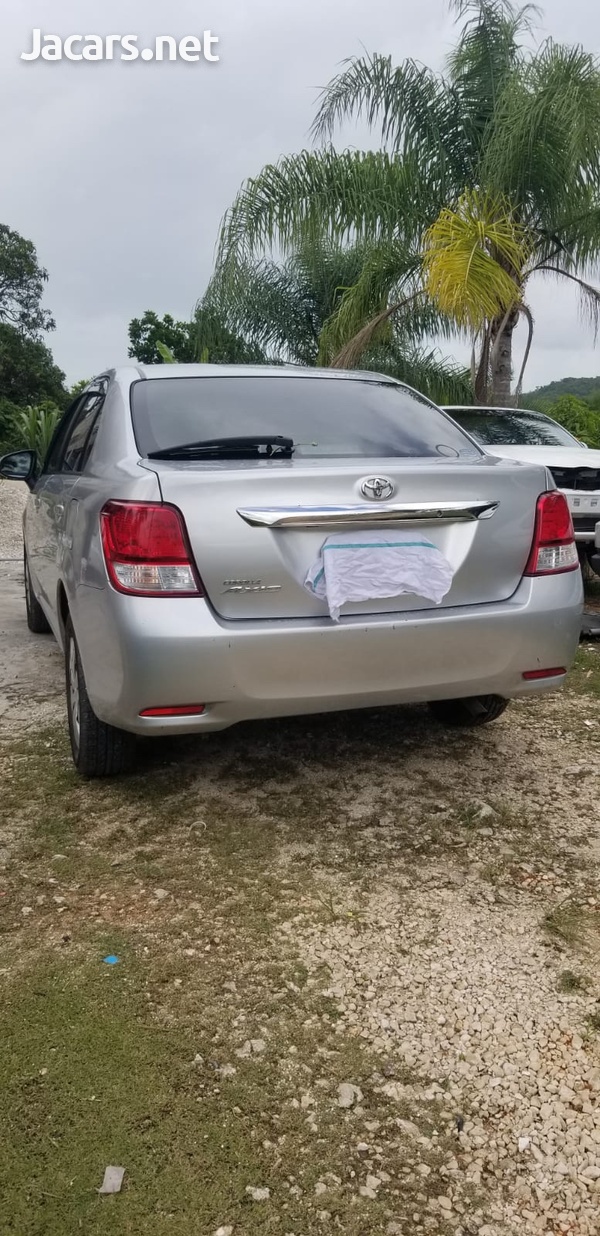 Toyota Axio 1,5L 2014-4