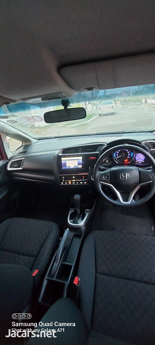 Honda Fit 1,3L 2016-13