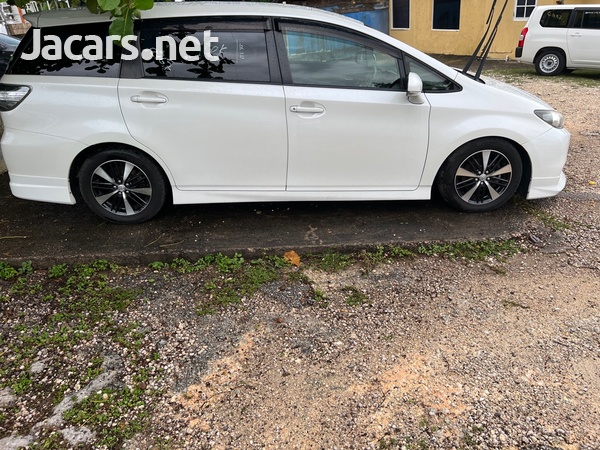 Toyota Wish 1,8L 2013-6
