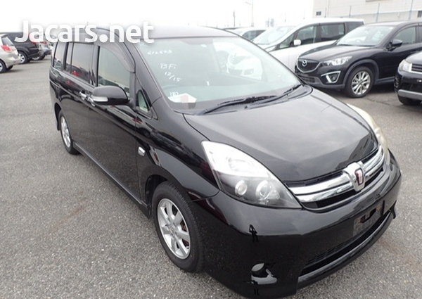 Toyota Isis 1,8L 2012-3