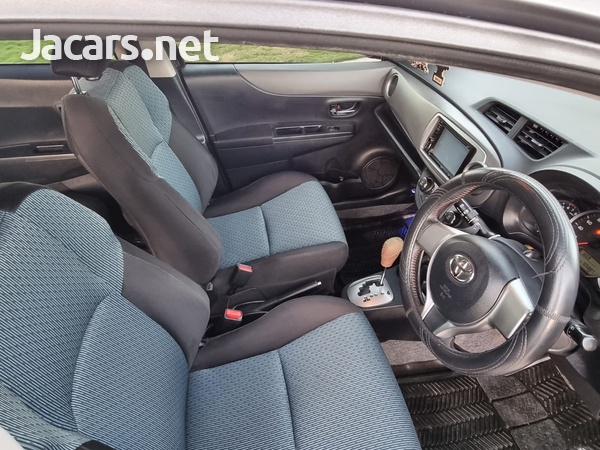 Toyota Vitz 1,3L 2013-14