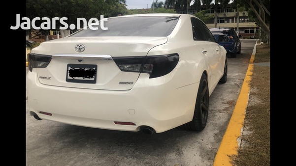 Toyota Mark X 2,5L 2013-8