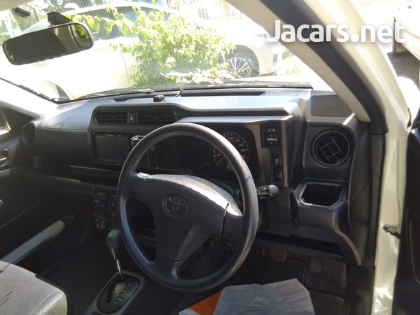 Toyota Probox 1,5L 2016-5