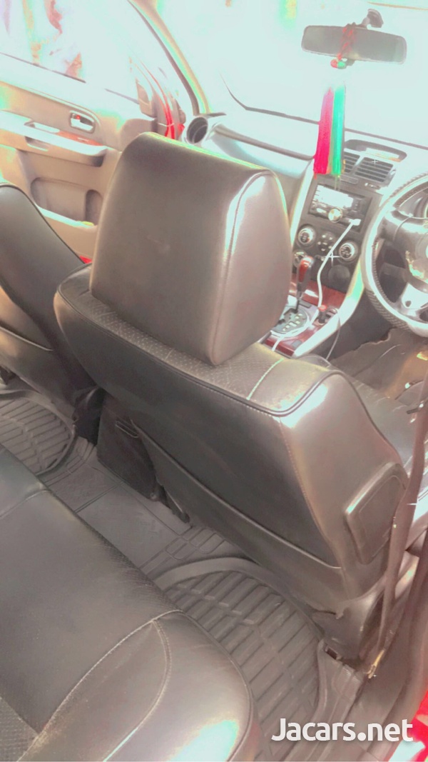 Suzuki Grand Vitara 2,0L 2007-4