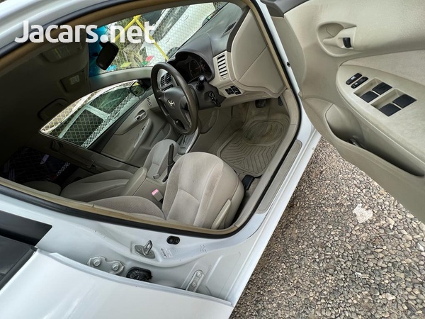 Toyota Axio 1,5L 2012-9