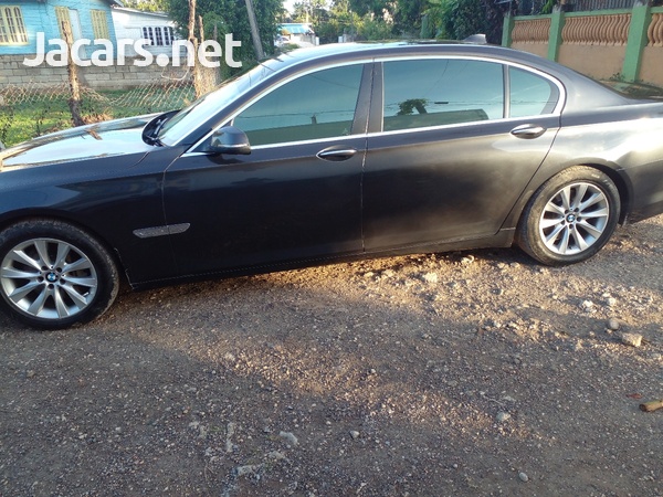 BMW 7-Series 3,0L 2015-2