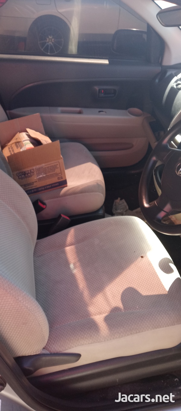 Toyota Passo 1,0L 2009-3