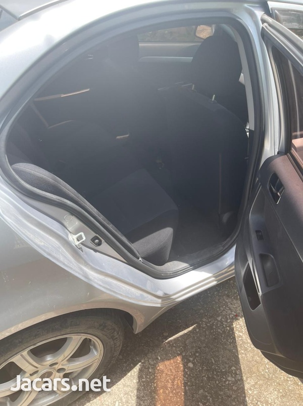 Mitsubishi Galant Fortis 1,5L 2011-3