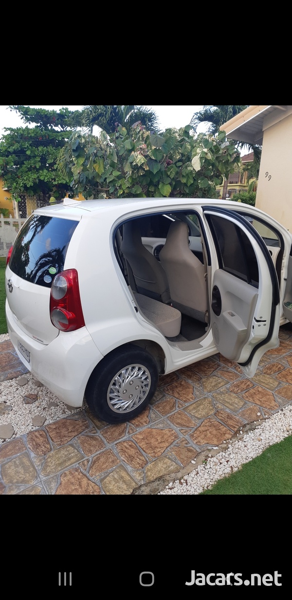 Toyota Passo 1,0L 2012-3