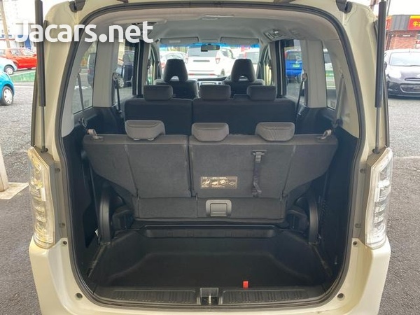 Honda Stepwgn Spada 1,8L 2013-10