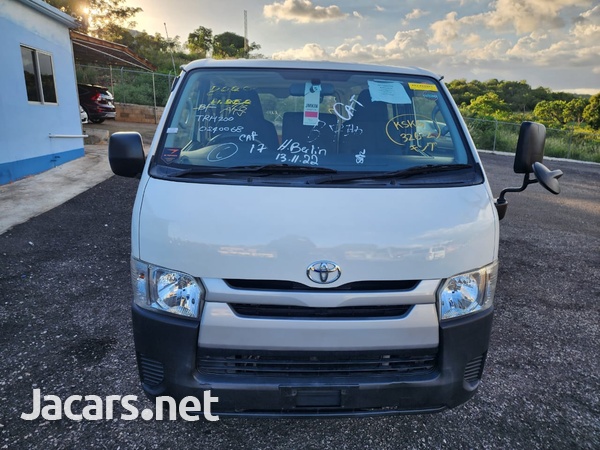 Toyota Hiace 2,0L 2016-1