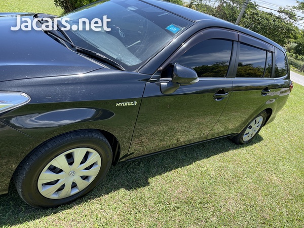 Toyota Fielder 1,5L 2016-4