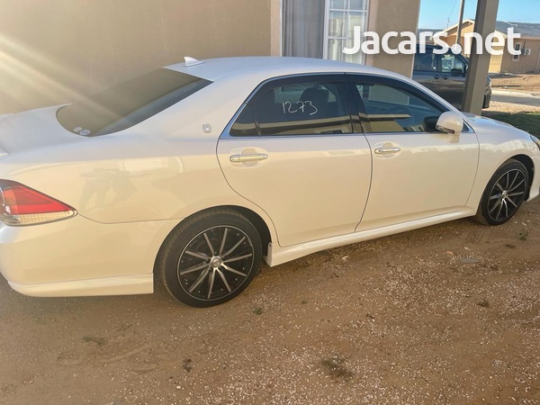Toyota Crown 3,5L 2012-7