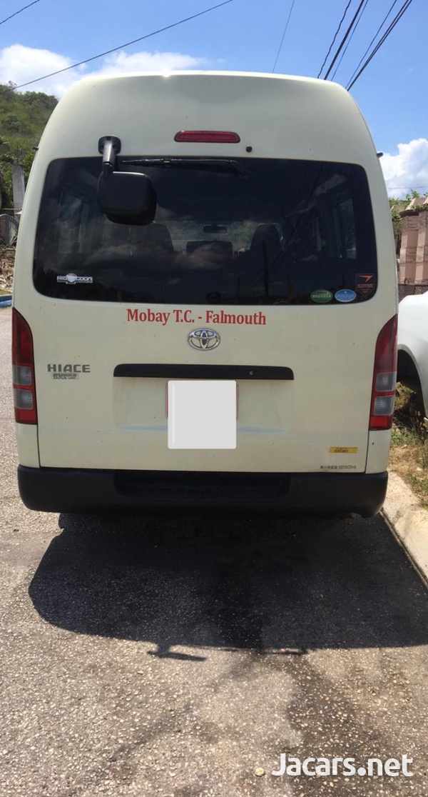 Toyota Hiace 2,0L 2013-3