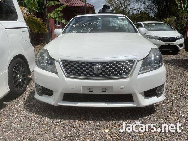 Toyota Crown 3,5L 2013-1