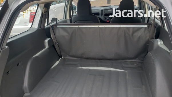 Nissan AD Wagon 1,5L 2016-8