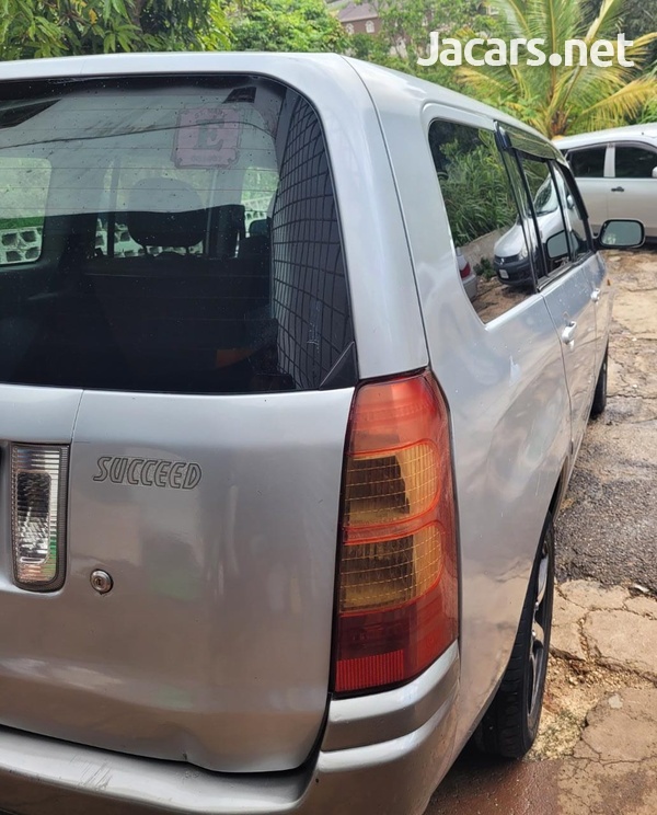 Toyota Succeed 1,8L 2009-5
