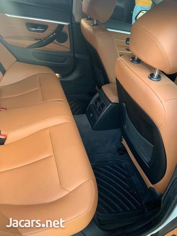 BMW 4-Series 2,5L 2015-11