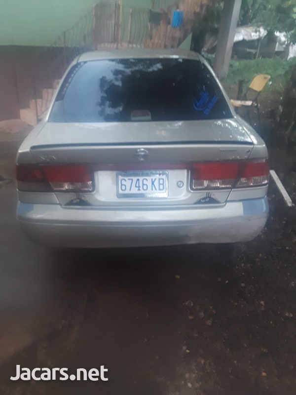 Nissan Sunny 1,8L 2004-3