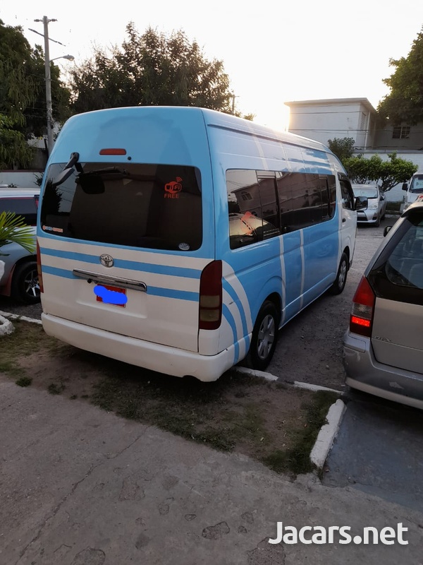 Toyota Hiace 2005-3