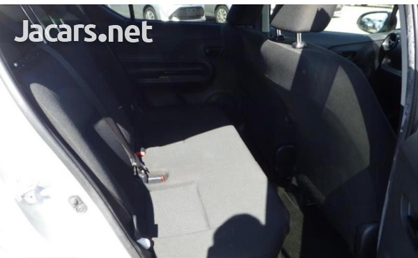 Toyota Aqua 1,5L 2017-7