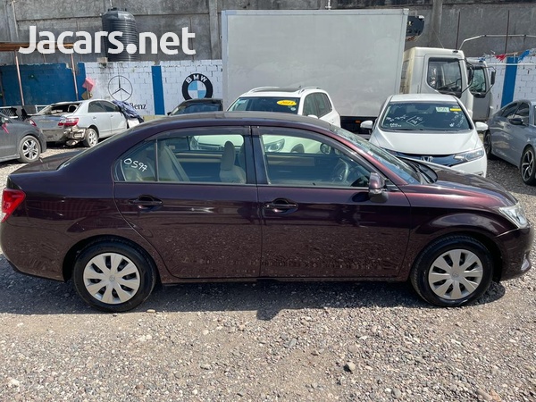 Toyota Axio 1,5L 2014-4