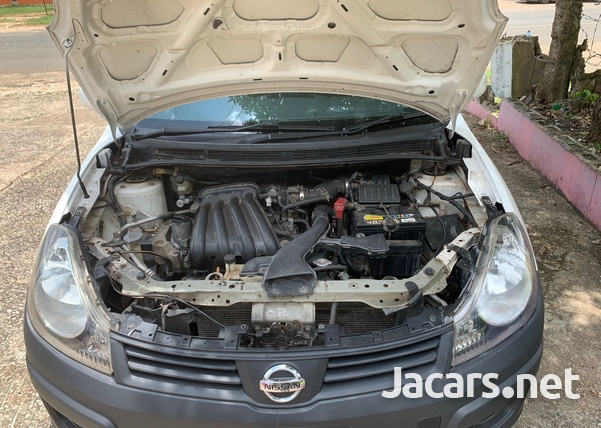 Nissan AD Wagon 2,0L 2012-10