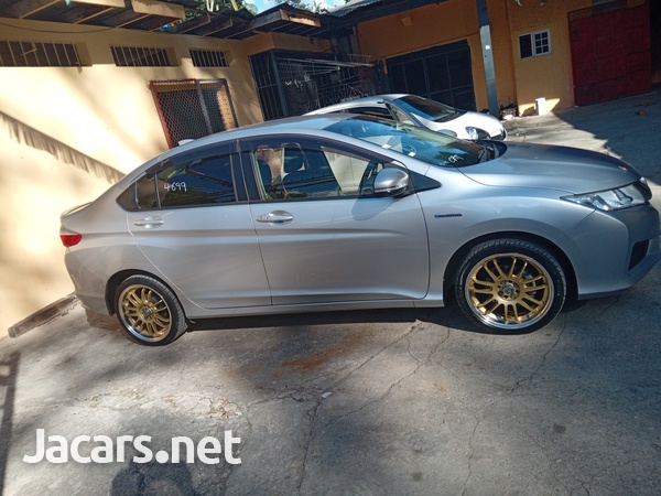 Honda Grace 1,6L 2016-12