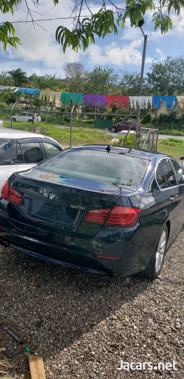 BMW 2-Series 2,0L 2012-3